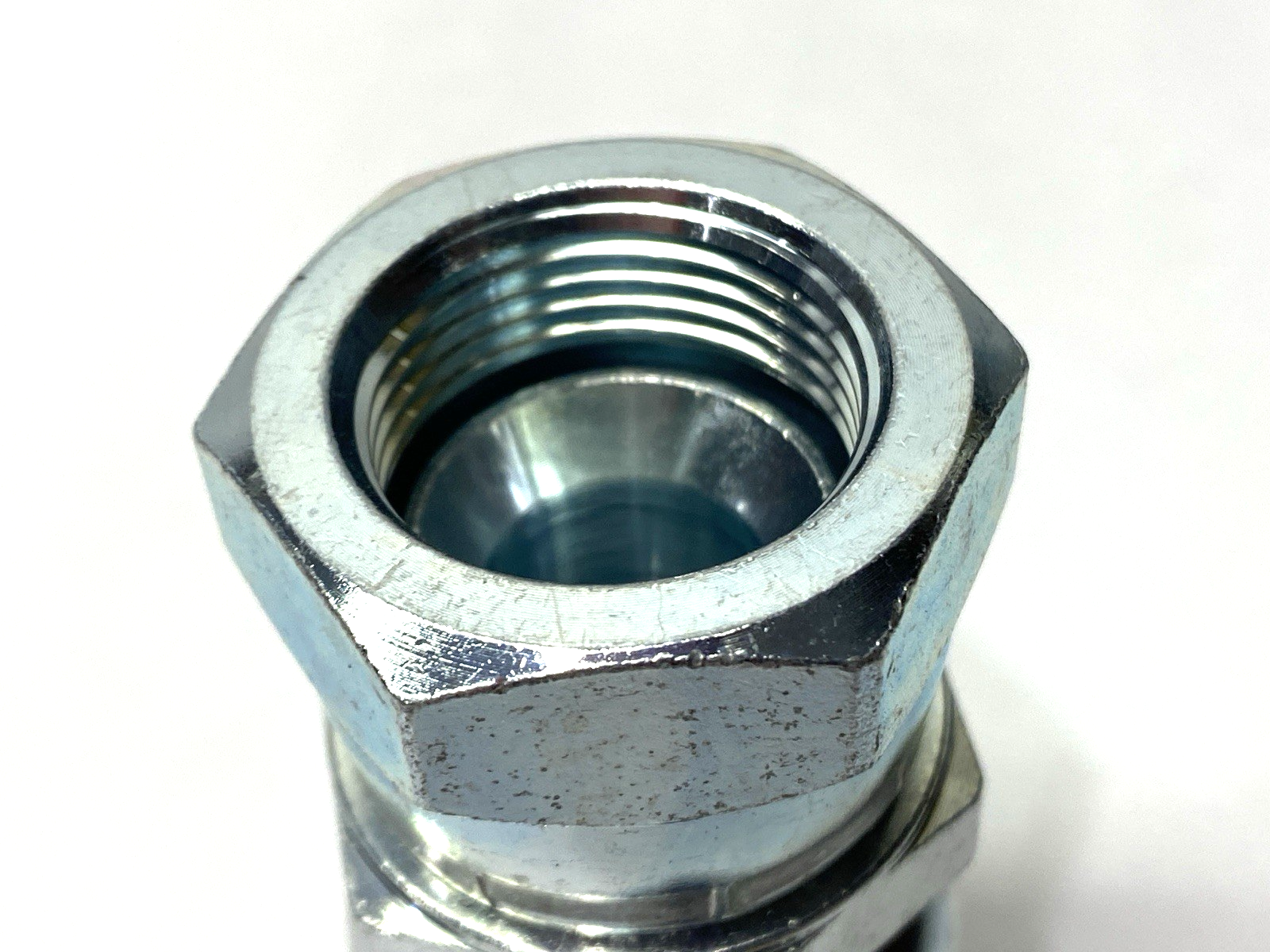1FU43-12-12 | Parker Crimp Style Hydraulic Hose Fitting 3/4" Port 3/4" Hose I.D. - New – Open box - Maverick Industrial Sales
