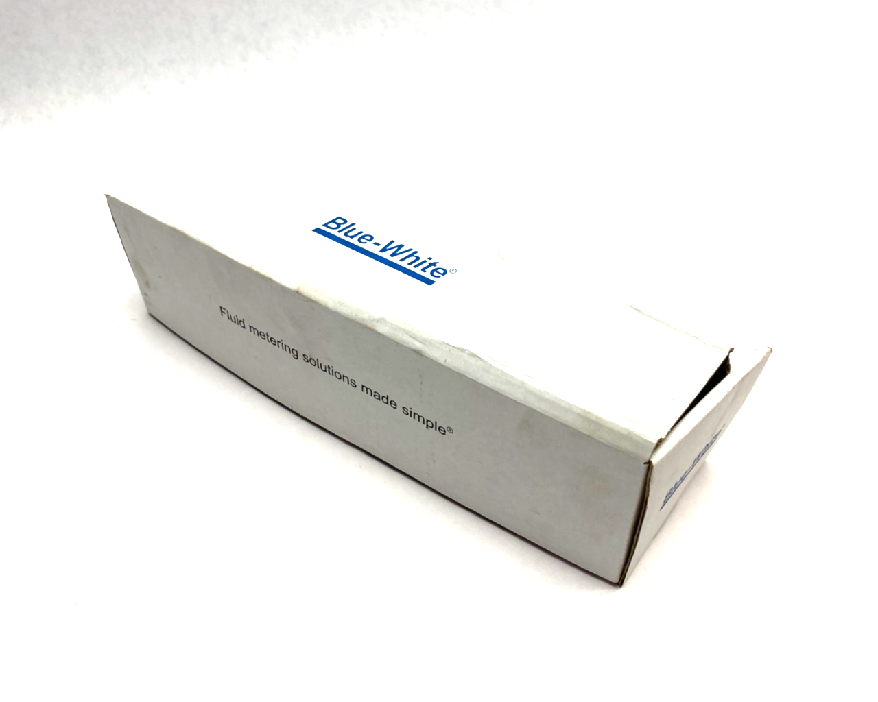 Blue-White F-44500L-8-22Q Polysulfone Variable Area Flow Meter 1/2" MNPT - Maverick Industrial Sales