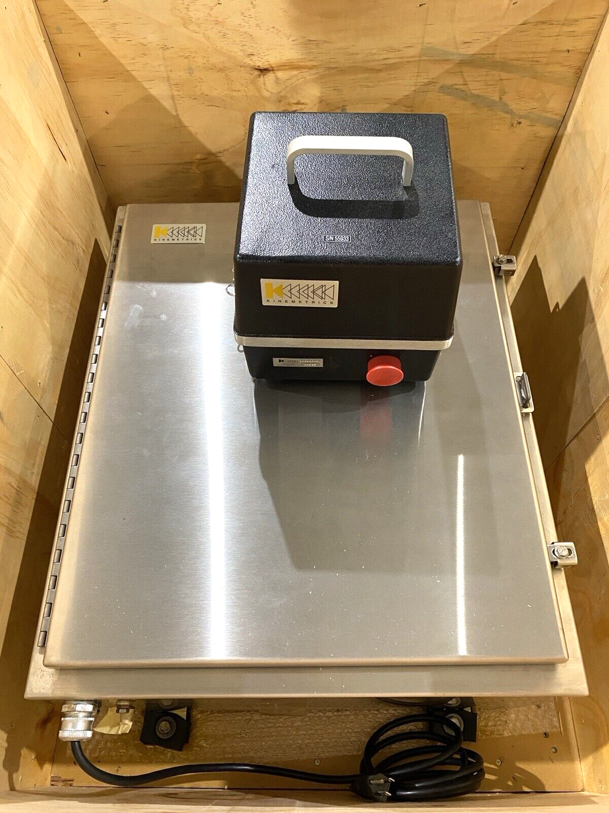 Kinematics CONDOR2 Standalone Accelerograph with Obsidian 4X and 102450-PL FBA-3 - Maverick Industrial Sales