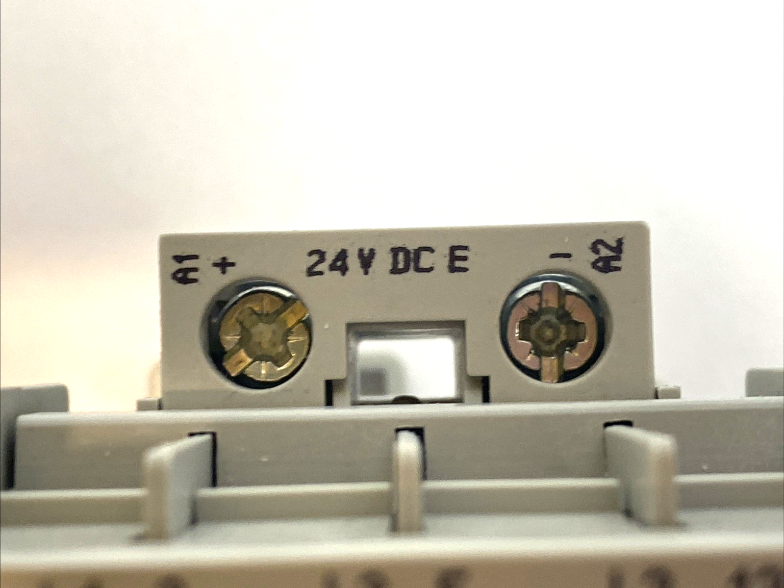 100-C23EZJ10 | Allen‑Bradley 3-Pole 23A Contactor 24VDC Coil 1NO IEC - Used - Maverick Industrial Sales