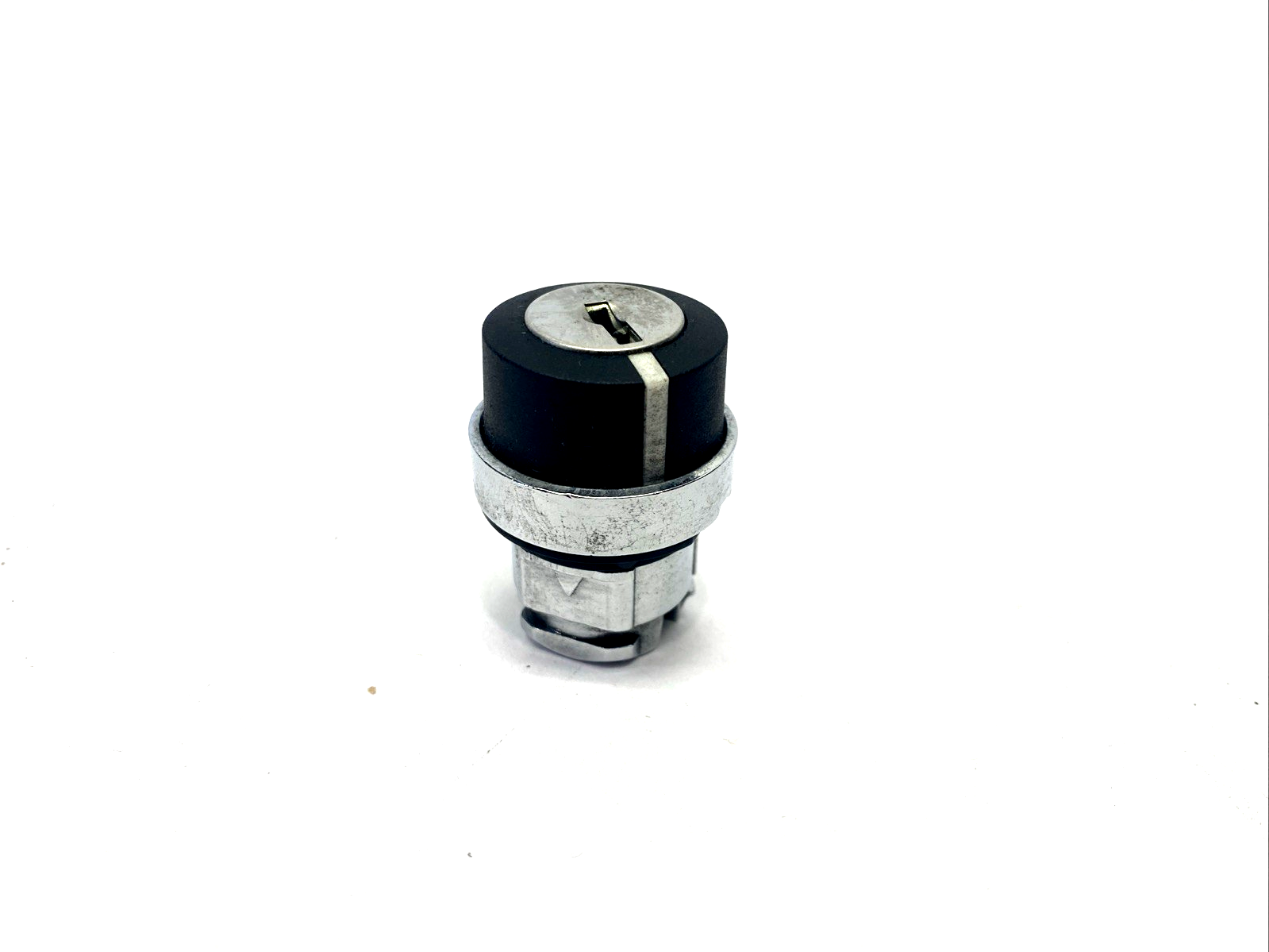 Telemecanique ZB4BG2 22mm Keyed Selector Switch, 2-Pos. Maintained 35467 - Maverick Industrial Sales