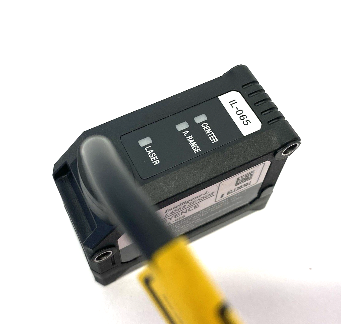 IL-065 | Keyence Intelligent-L CMOS Multi-Function Analog Laser Sensor Head - Used - Maverick Industrial Sales
