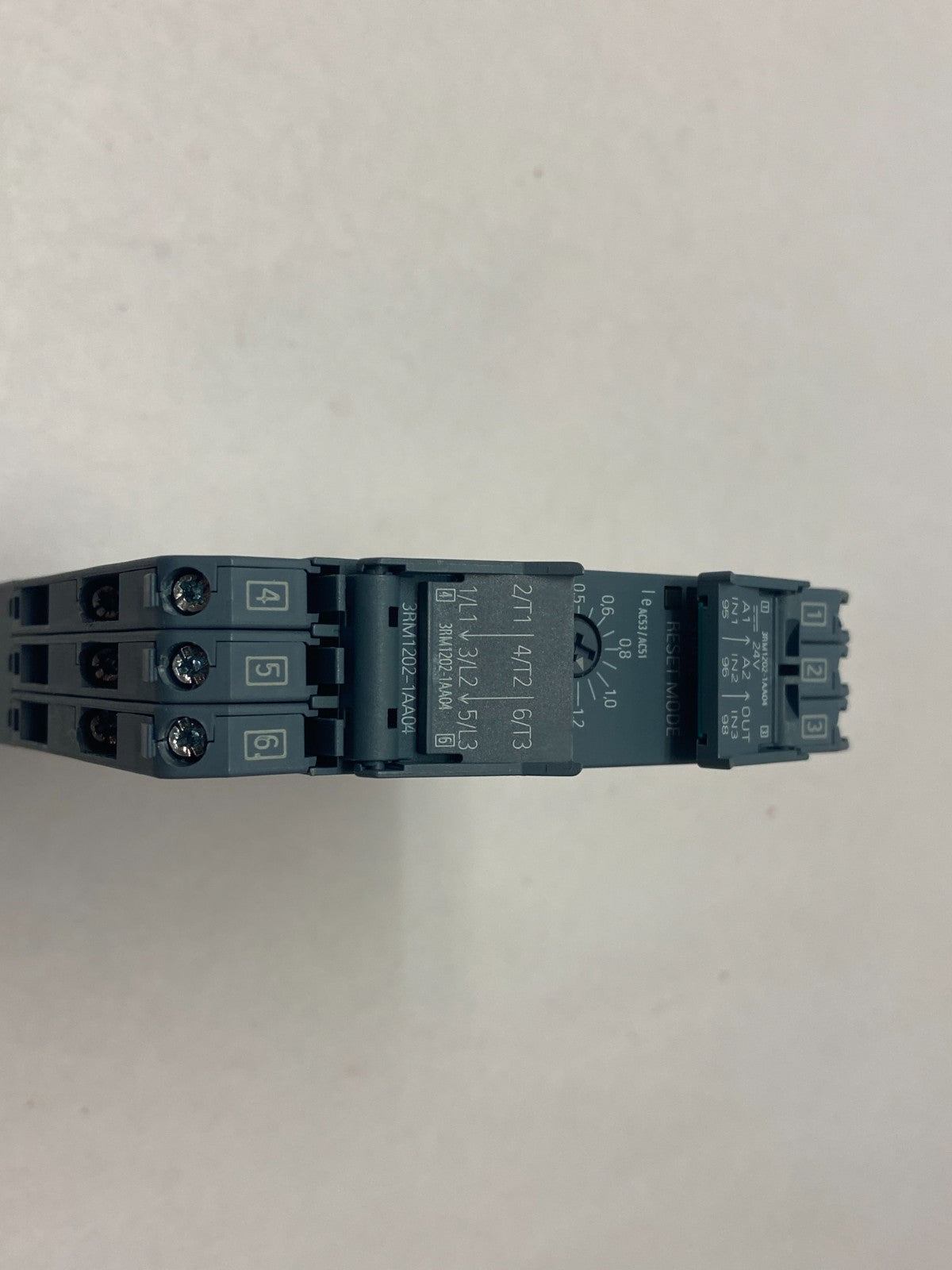 Siemens 3RM1202-1AA04 SIRIUS Reversing Starter, Screw-Type - Maverick Industrial Sales