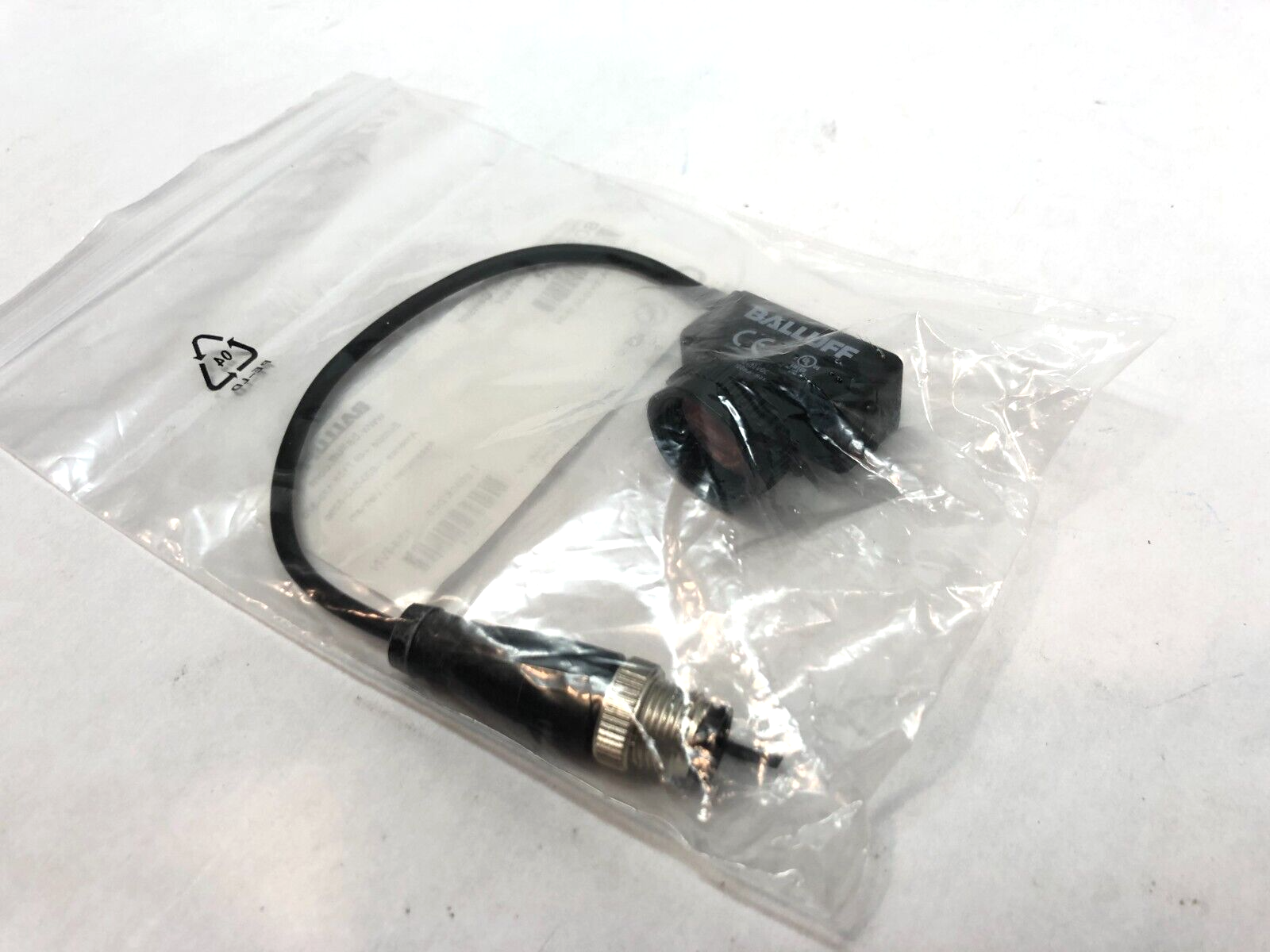 Balluff BOS014R Photoelectric Sensor, BOS 11K-PA-RH10-00, 15-S4 - Maverick Industrial Sales