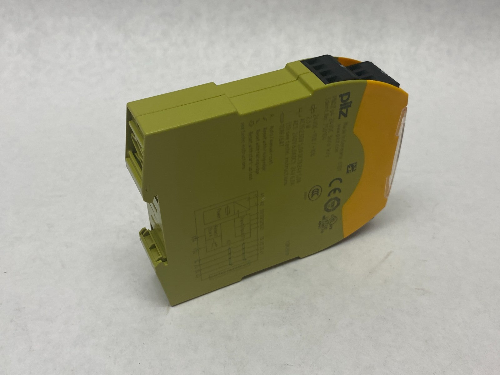 Pilz PNOZ s4 24VDC 3n/o 1n/c Standalone Sigma Safety Relay 1/2-Channel 750104 - Maverick Industrial Sales