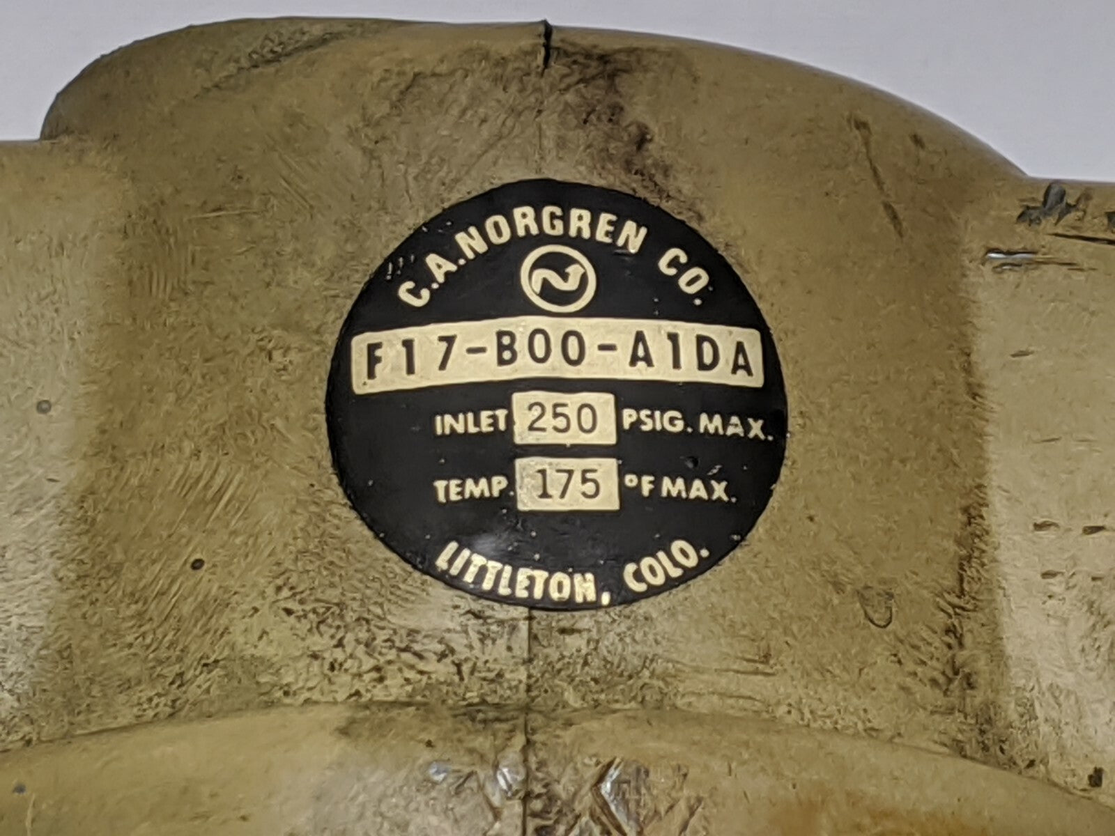 Norgren F47-B01-A0DA Oil Removal Filter w/ F17-B00-A1DA Filter 5um 1-1/2" Ports - Maverick Industrial Sales