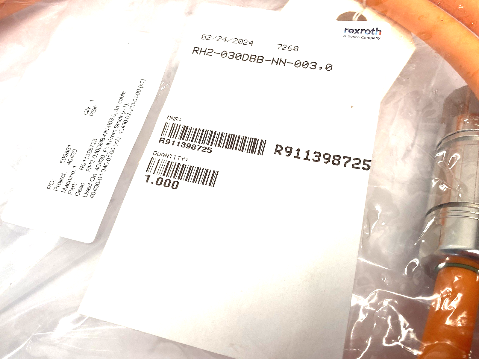R911398725 | Bosch Rexroth Hybrid Servo Cable 3m Length RH2-030DBB-NN-003,0 - New - Maverick Industrial Sales