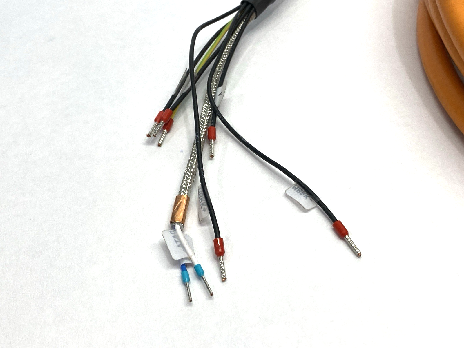 MAT9751701 | Igus Single Ended Readycable Servo Hybrid Cable 15m - New – Open box - Maverick Industrial Sales