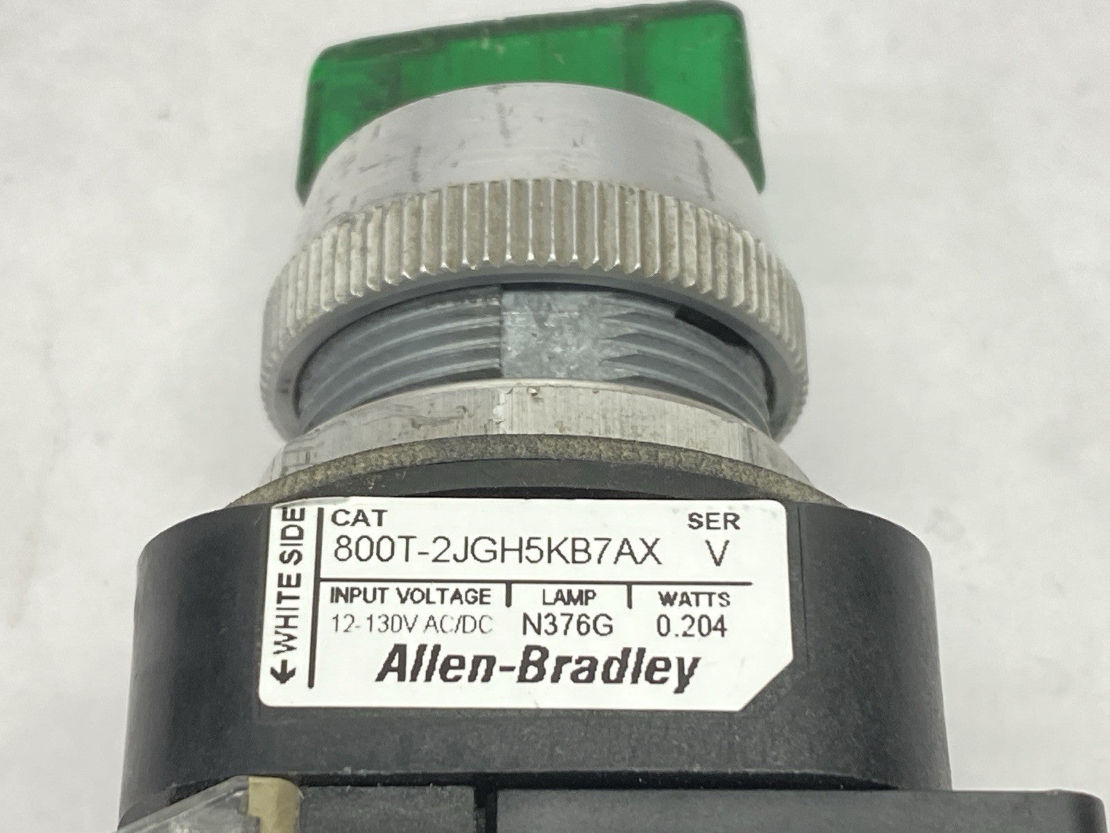 800T-2JGH5KB7AX | Allen Bradley Ser V Selector Switch 30mm Green 12-130V 0.204W - Used - Maverick Industrial Sales