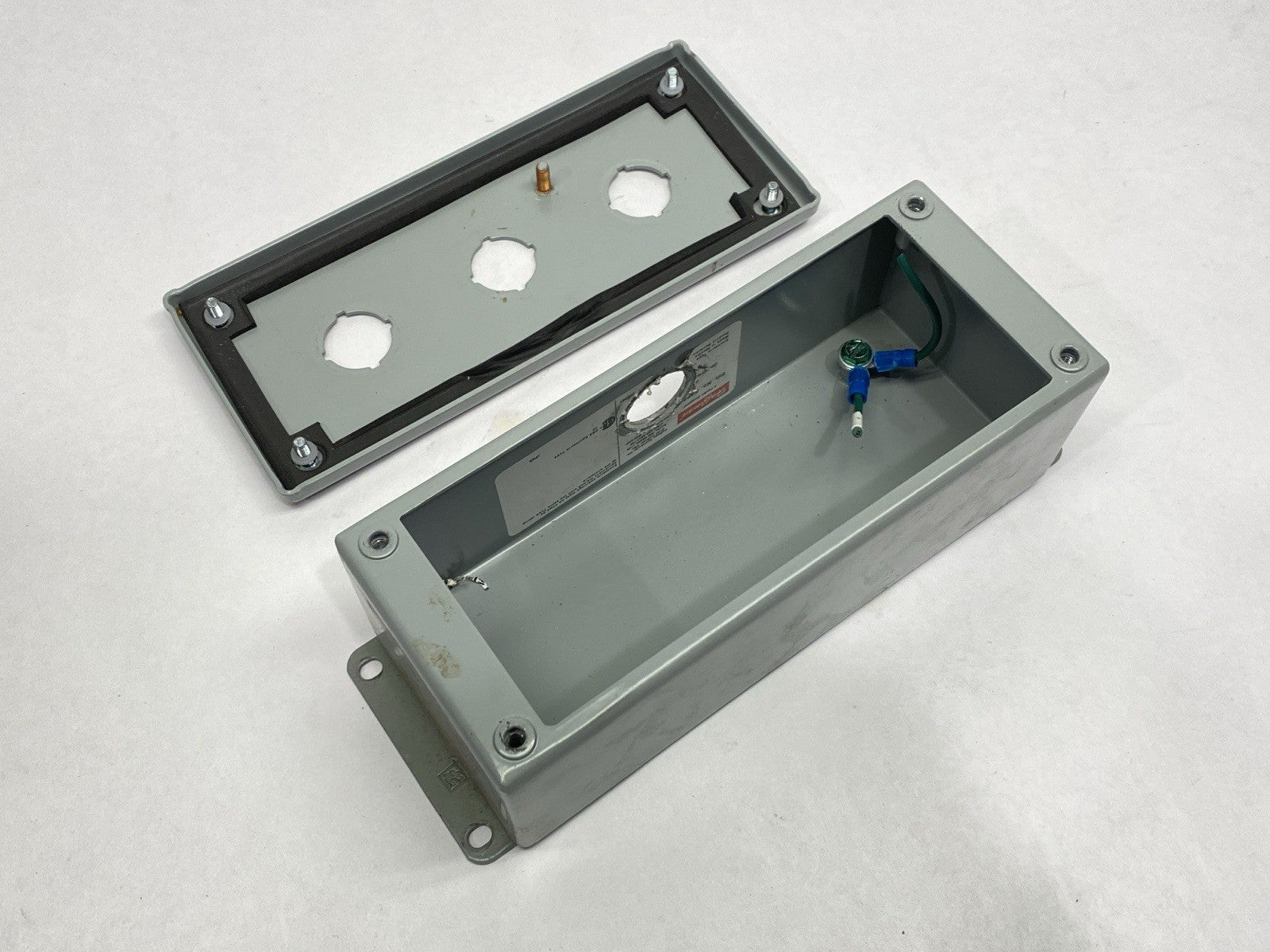 Hoffman E3PB 3-Hole Pushbutton Enclosure Type 12 8" x 3.25" x 2.75" - Maverick Industrial Sales