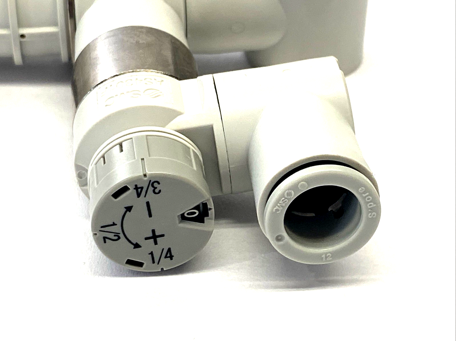 ASP-SUB12E-N04S | SMC Speed Controller w/ Pilot Check Valve, 1/2" NPT 12mm - New – Open box - Maverick Industrial Sales