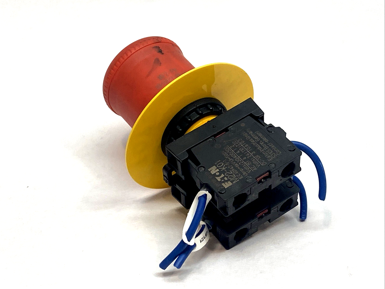 M22-PV | Eaton Emergency Stop Push Button - Used - Maverick Industrial Sales