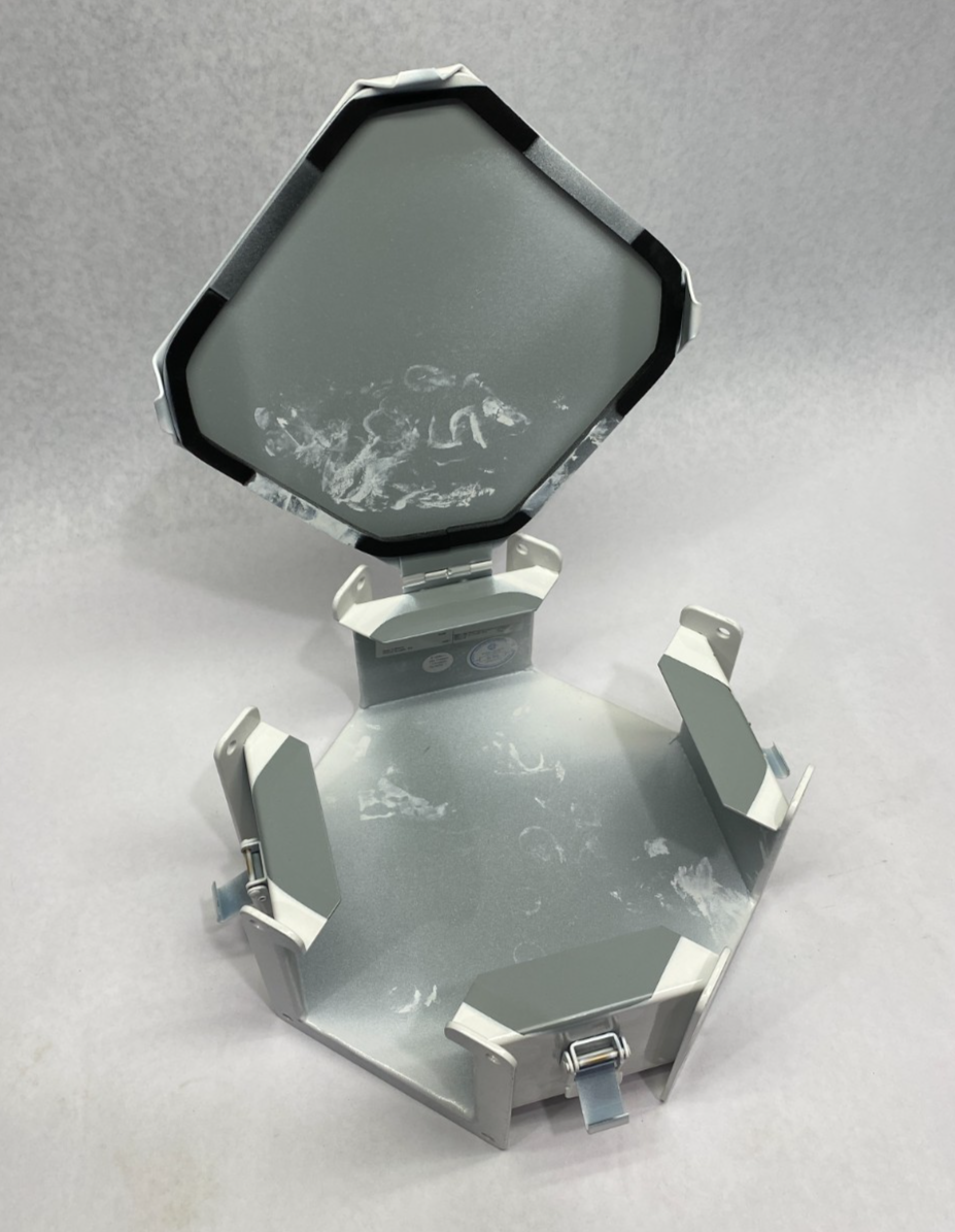 F44LC | Hoffman nVent Lay-in Hinged Cover Cross Fitting 4" x 4" PAINTED WHITE - New – Open box - Maverick Industrial Sales