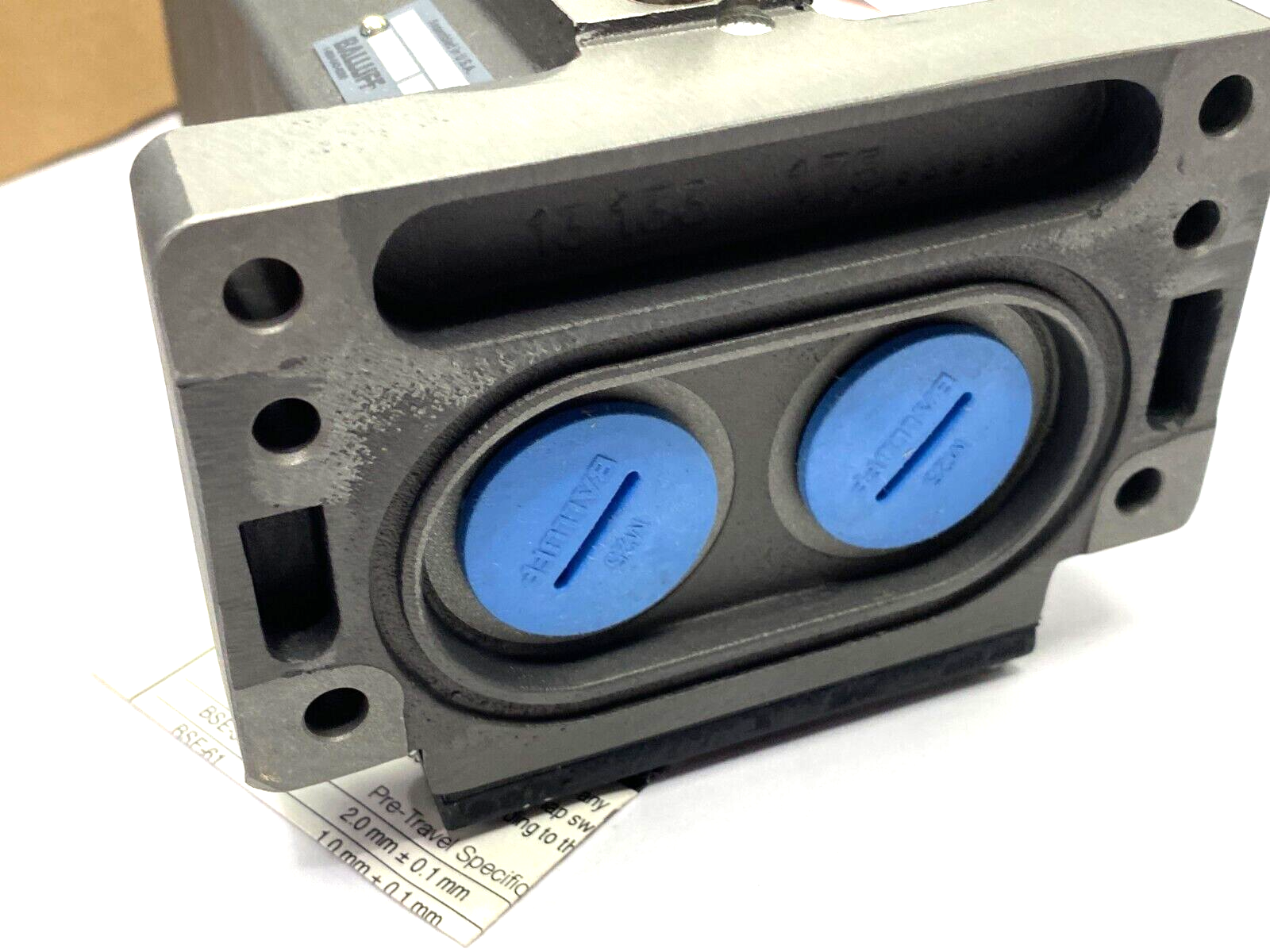 134040,BNS-819-D12-R12-100-10 | Balluff BNS-819-D12-R12-100-10 Mechanical Multi-Position Limit Switch 134040 - New – Open Box - Maverick Industrial Sales