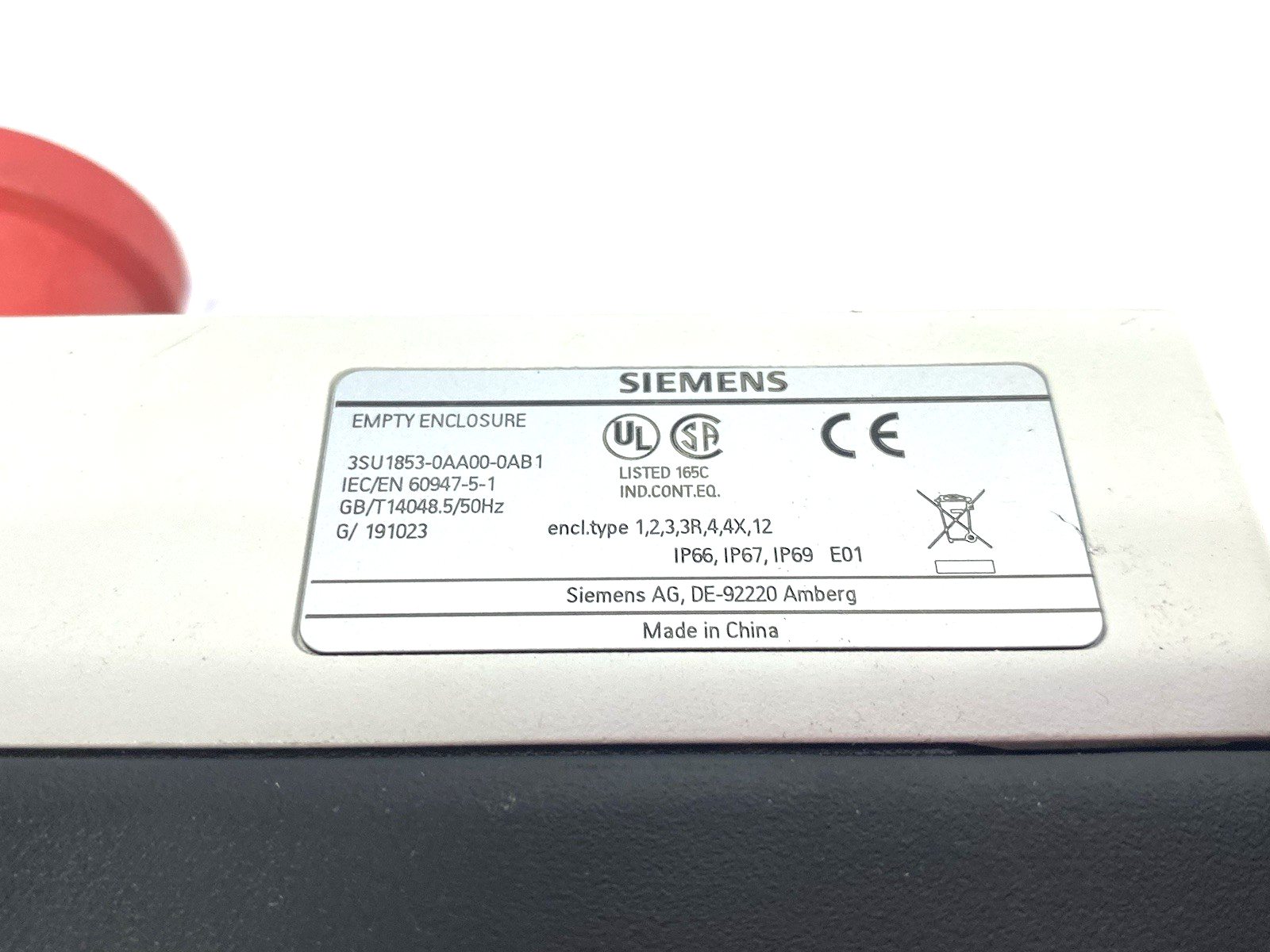 3SU1853-0AA00-0AB1 | Siemens Enclosure w/ E-Stop, Dual Illuminated Pushbuttons - Used - Maverick Industrial Sales