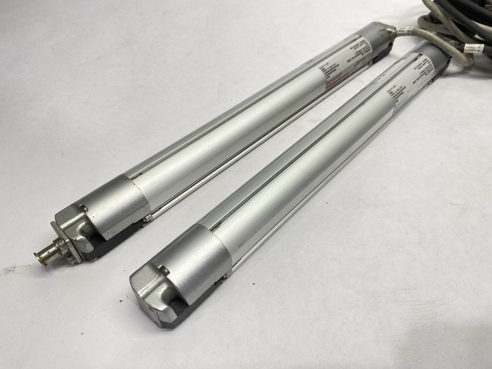 SL-C16H | Keyence Safety Light Curtain Main Unit Set 16 Optical Axes CUT CORDS - Used - Maverick Industrial Sales