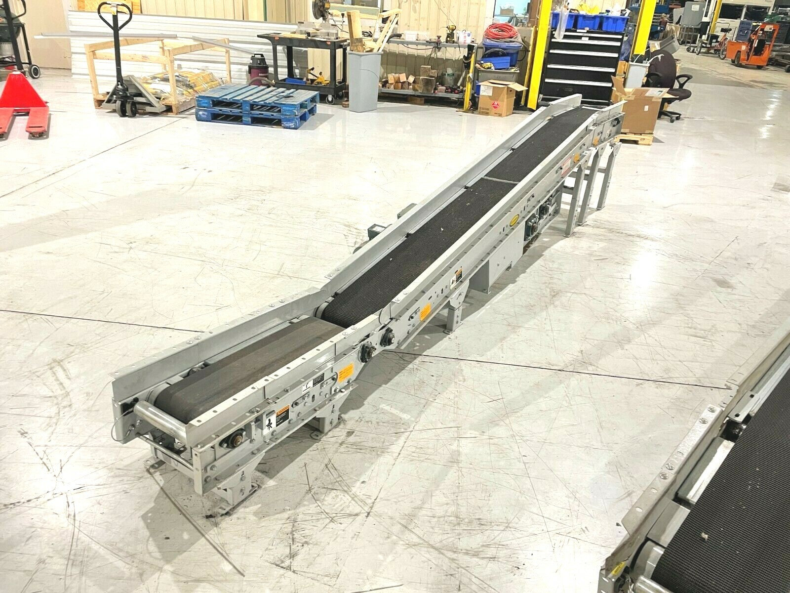 Hytrol Incline Belt Parcel Conveyor 162" Long, Adjustable Height, 10"W Belt - Maverick Industrial Sales