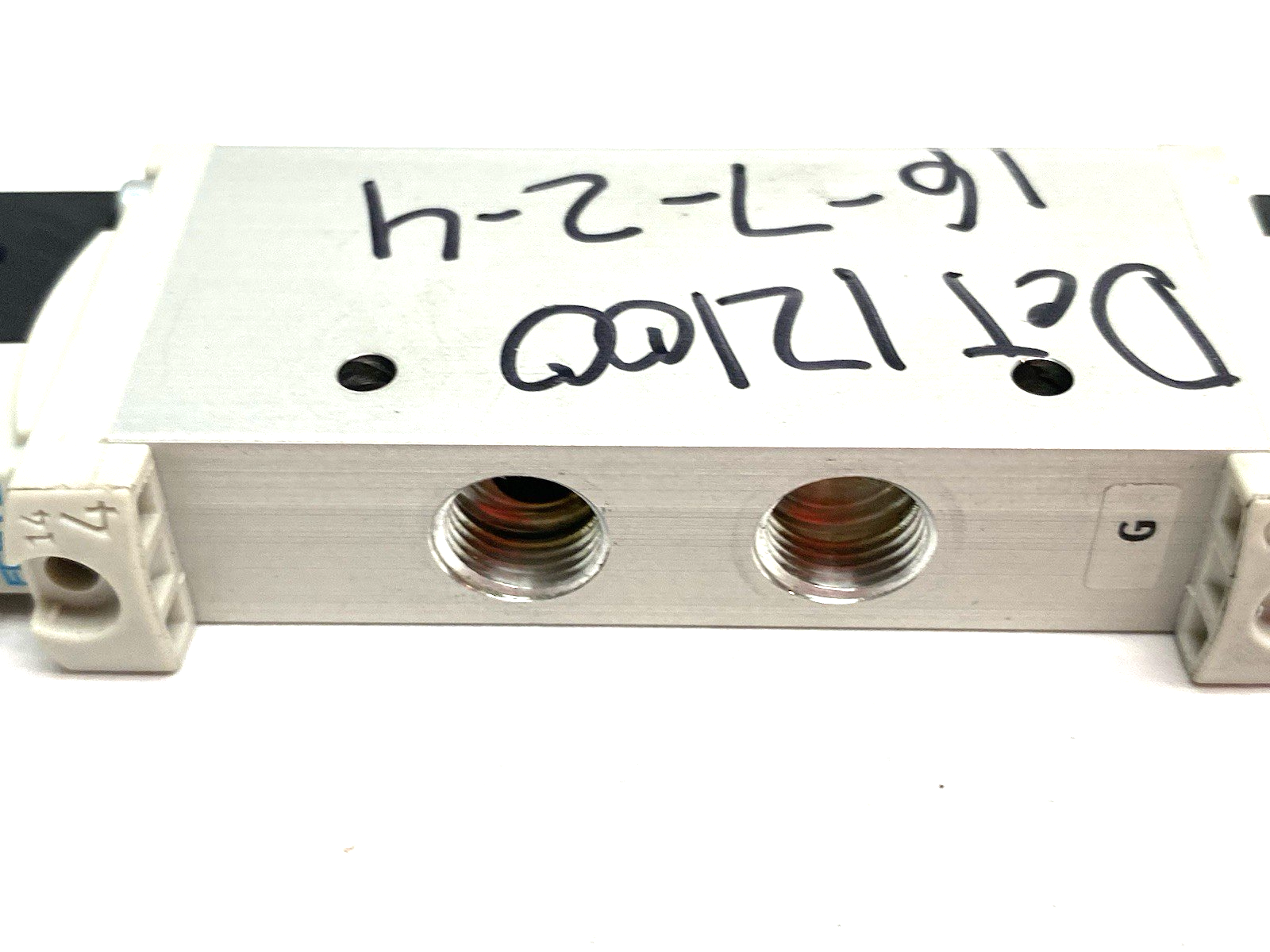 VUVG-L14-P53C-T-G18-1P3 | Festo Piston Gate Solenoid Valve 5/3 Closed, 566501 - Used - Maverick Industrial Sales