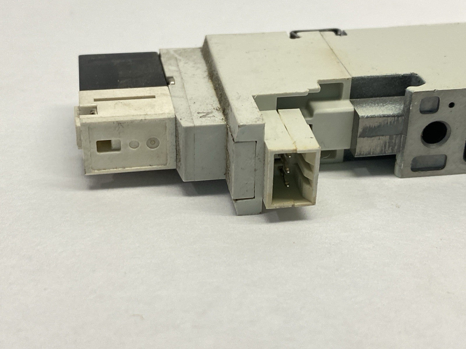 SMC VQ2100N-5 Pneumatic Solenoid Valve 5 Port 24VDC 1W - Maverick Industrial Sales