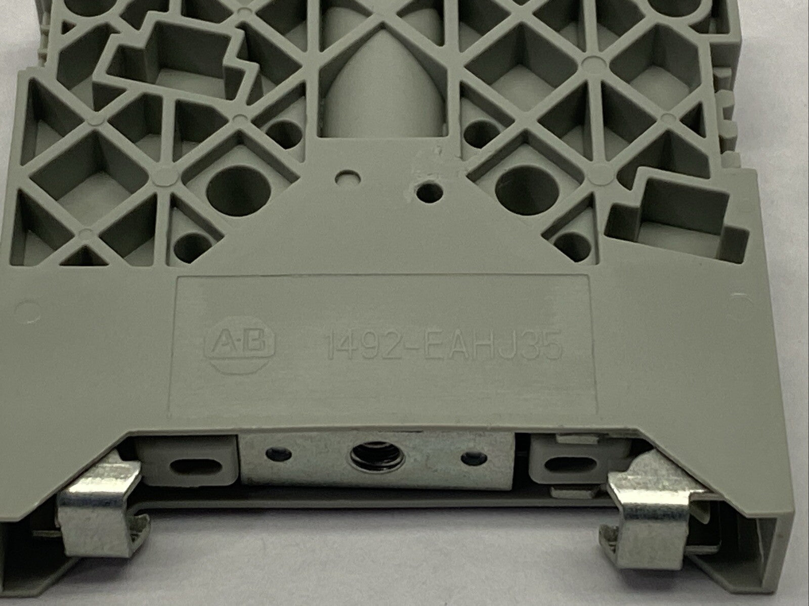 Allen Bradley 1492-EAHJ35 Terminal Block End Anchor Gray LOT OF 2 - Maverick Industrial Sales