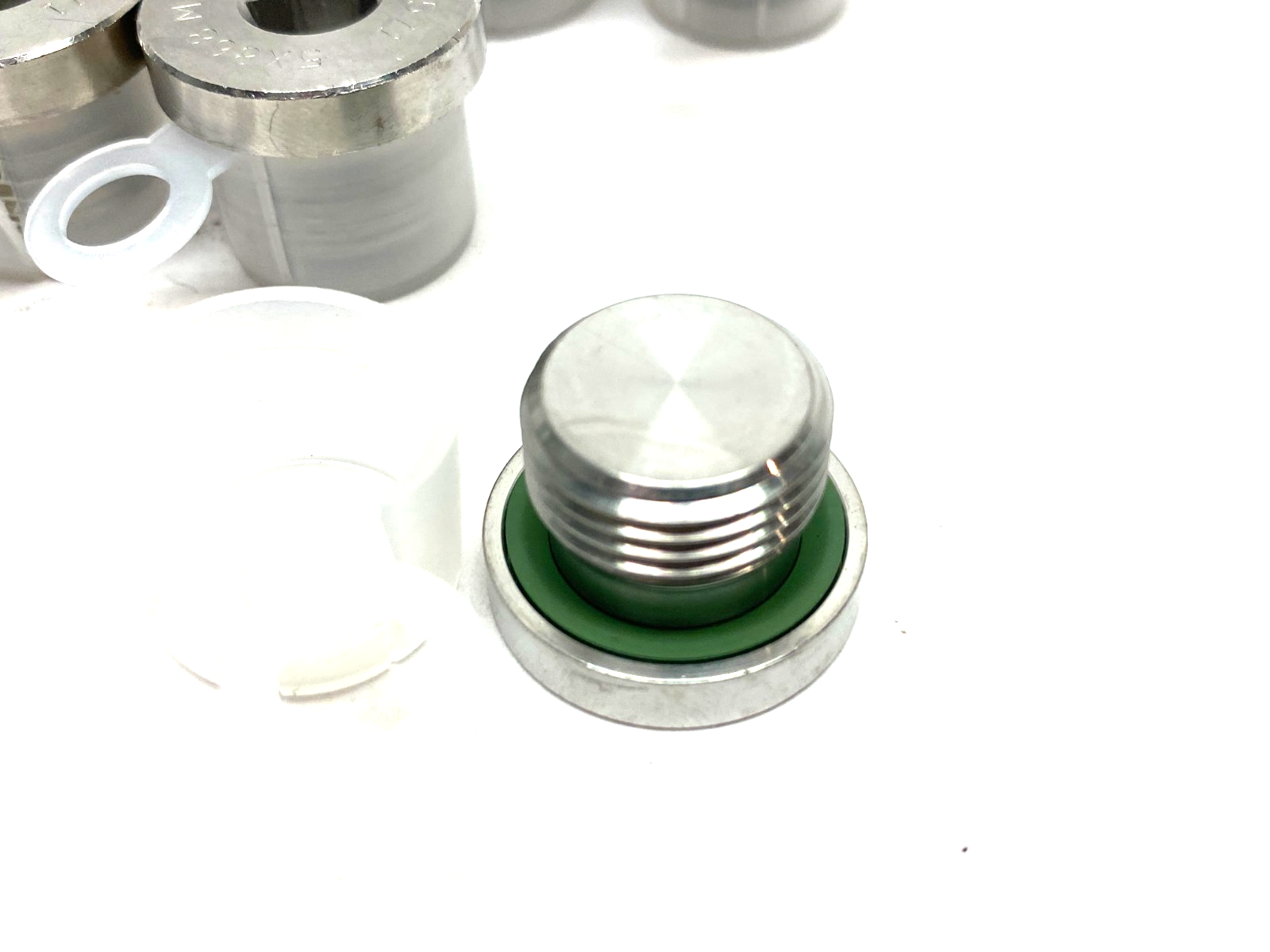 Inner Hex Head M18x1.5 Pipe Fitting Plug, Stainless Steel w/ Seal LOT OF 6 - Maverick Industrial Sales