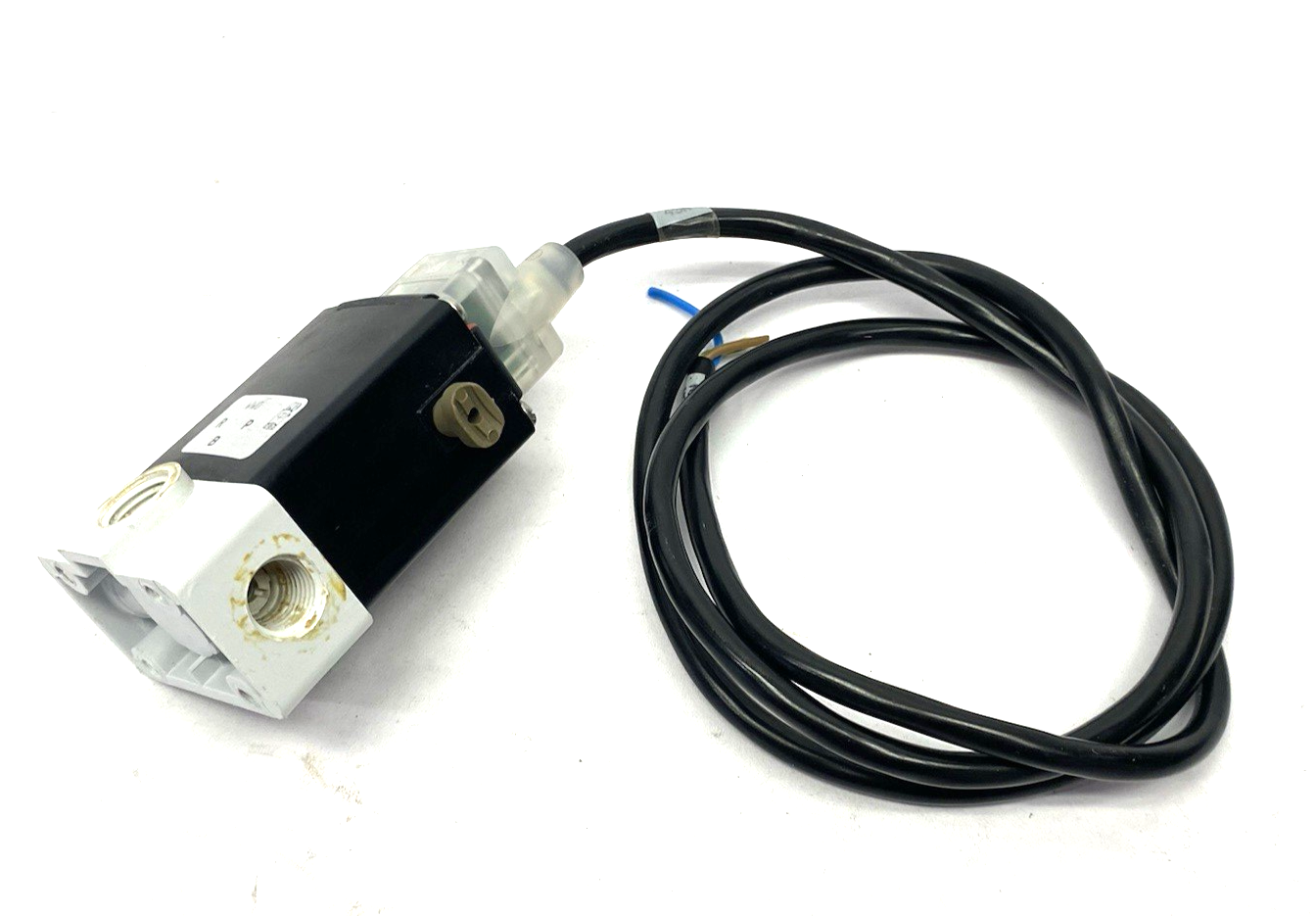 Burkert 0124 D 5/32 EPDM PP NPT1/4 Direct Acting Pivoted Armature Solenoid Valve - Maverick Industrial Sales