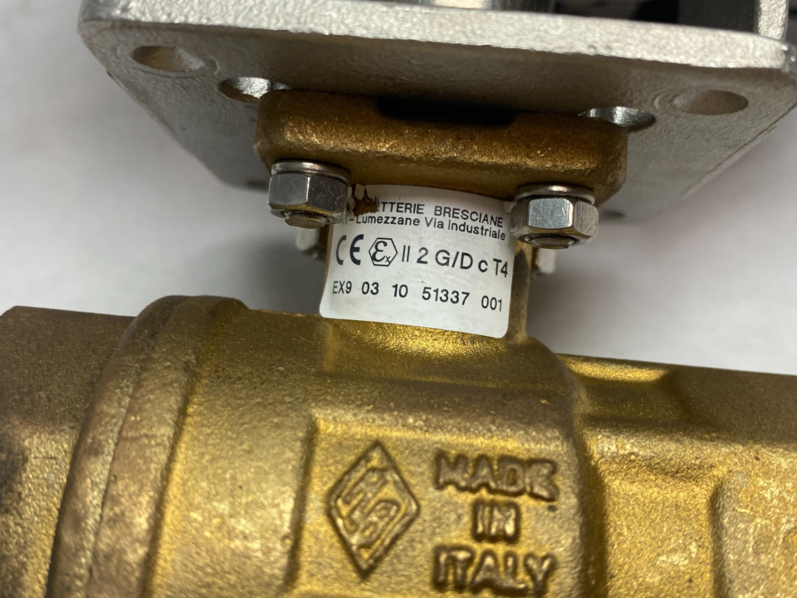 Air-Con SR063B Pneumatic Actuator w/ EX9 03 10 51337 001 Brass Ball Valve - Maverick Industrial Sales