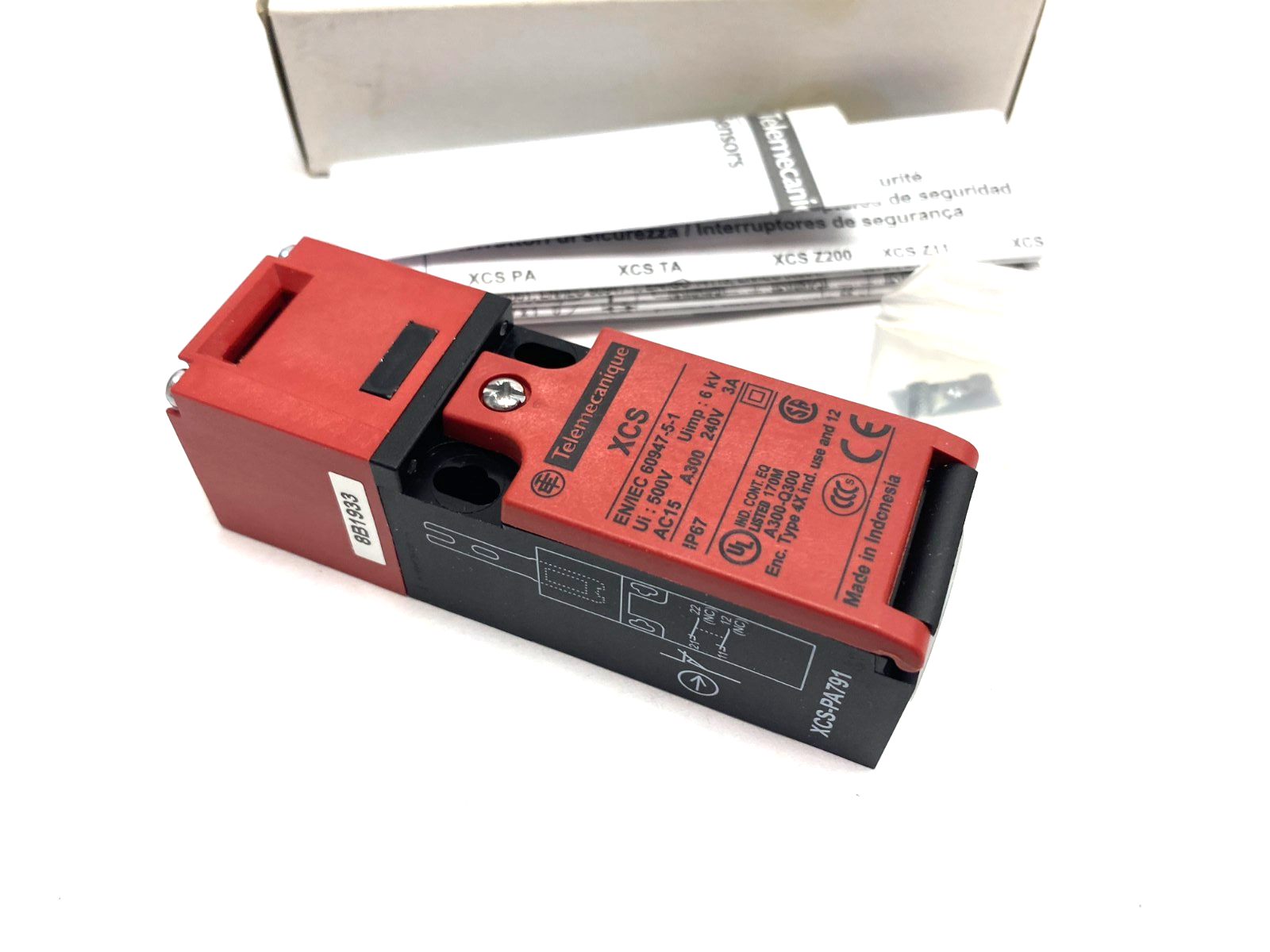 Telemecanique XCSPA791 Safety Limit Switch - Maverick Industrial Sales