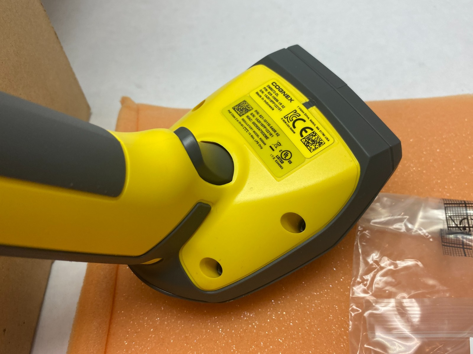 Cognex DMR-8072DL-0200 Dataman Handheld Barcode Scanner 828-11433-1R - Maverick Industrial Sales