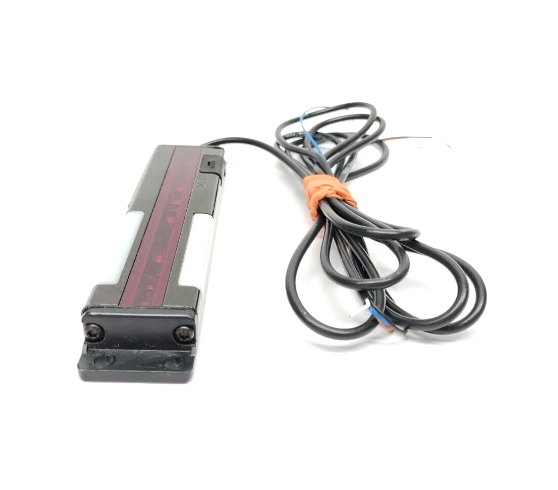 Banner PVA100P6R Compact Part Verification Array Receiver 100mm 50788 - Maverick Industrial Sales