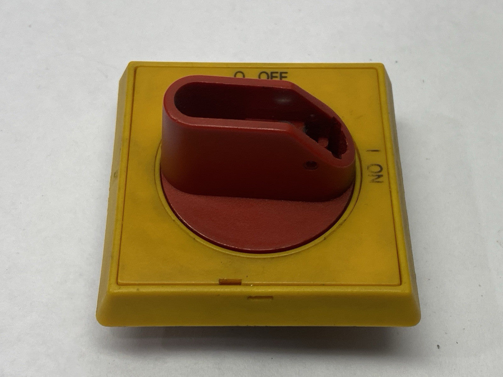 ABB OT25E3 Disconnect Switch w/ OHYS2PJ Handle And Shaft 30A - Maverick Industrial Sales