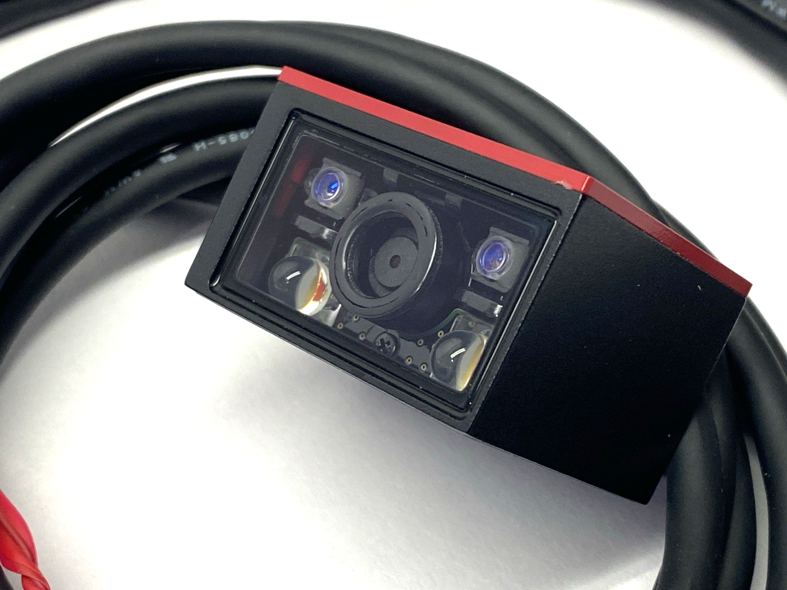 SR-710 | Keyence Ultra-Compact Fixed Type Code Reader, Middle Range - New – Open box - Maverick Industrial Sales