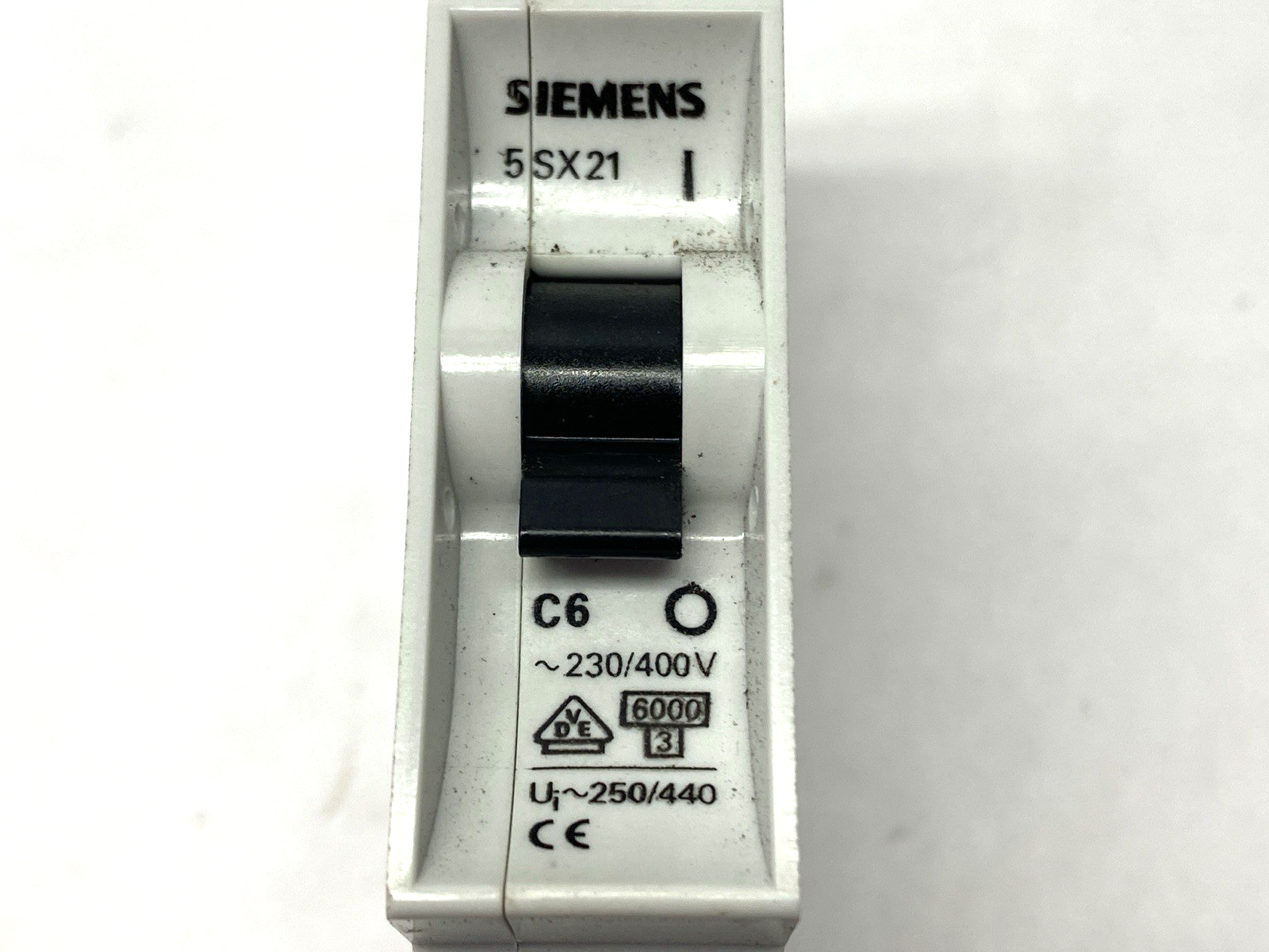 5SX21-C6 | Siemens Miniature Circuit Breaker 277VAC LOT OF 2 - Used - Maverick Industrial Sales