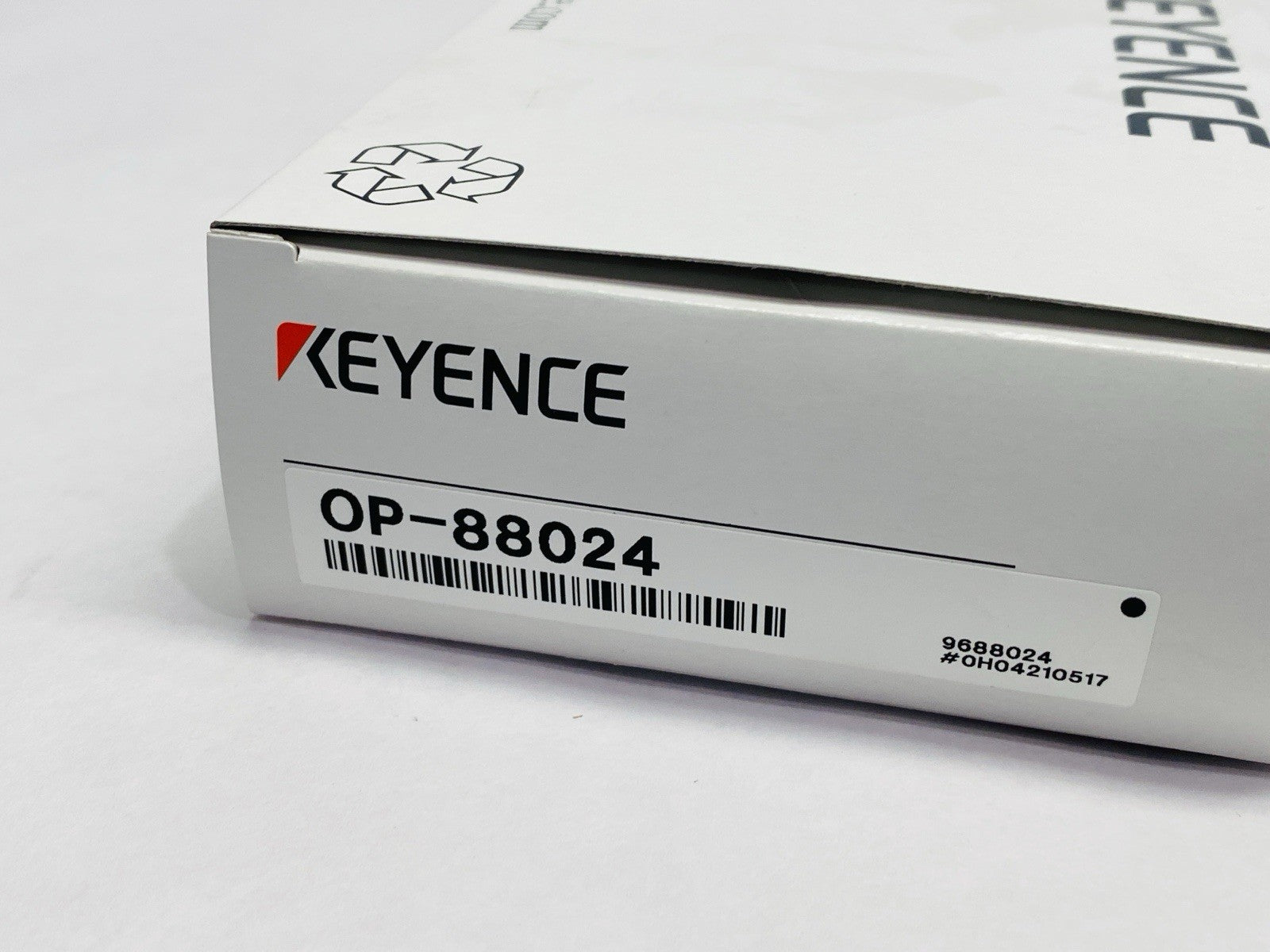 Keyence OP-88024 Adjustable Bracket Mounting Screw 105mm - Maverick Industrial Sales