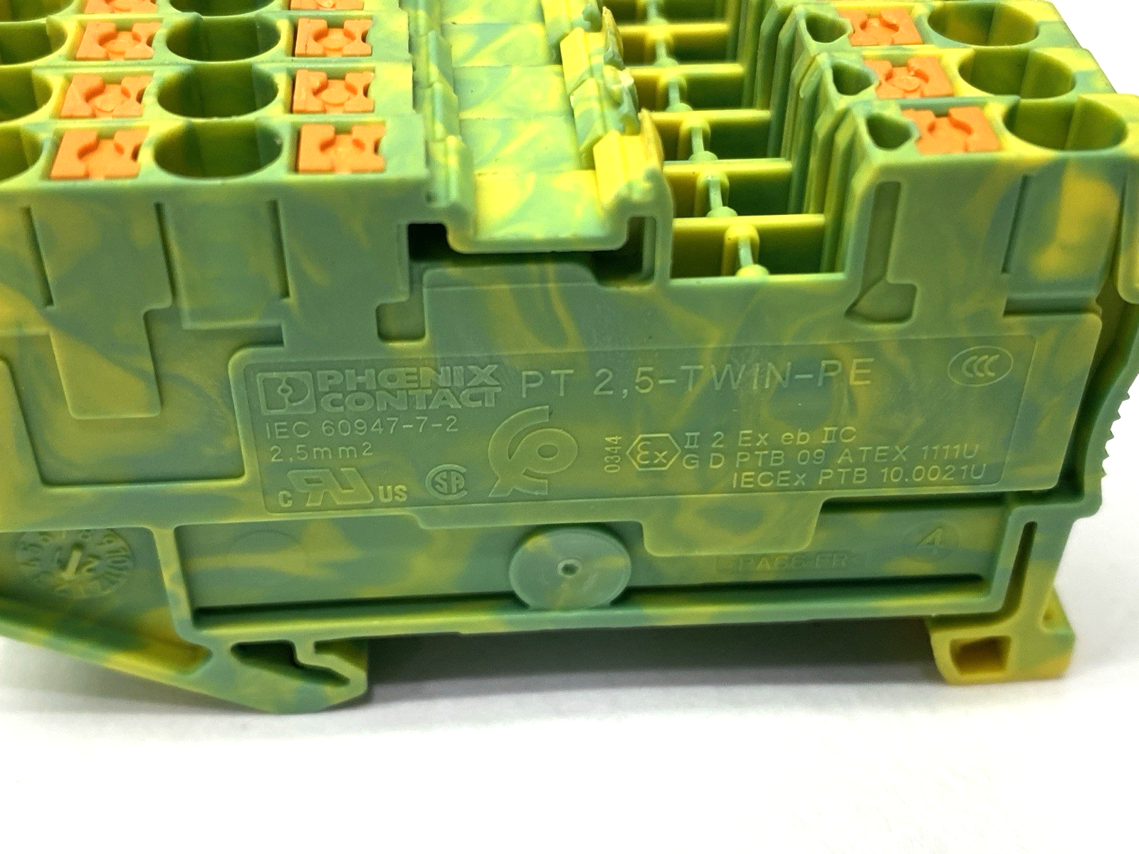 3209565 | Phoenix Contact PT 2,5-TWIN-PE Terminal Block LOT OF 25 - Used - Maverick Industrial Sales