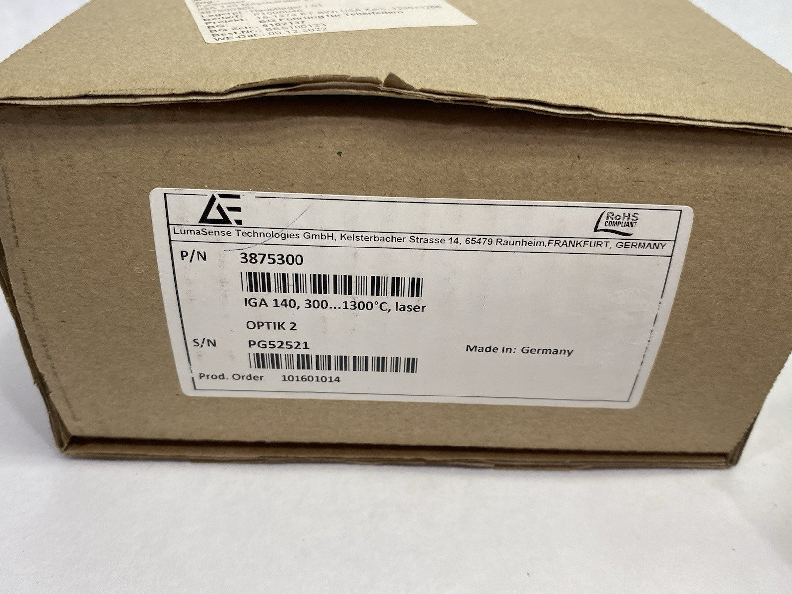 3875300 | LumaSense IMPAC IGA 140 Digital Pyrometer 300 to 1300°C Non-Contact - New – Open box - Maverick Industrial Sales