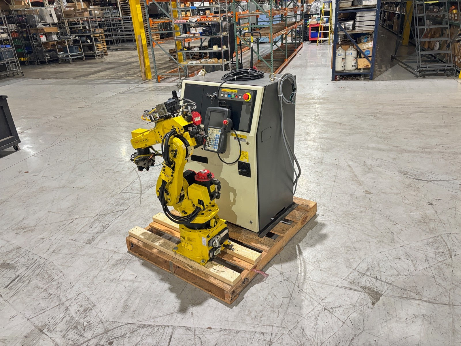 M-6IB/6S | Fanuc M-6iB / 6S Robot System R-J3iB Controller A05B-2490-C171 Teach Pendant - Used - Maverick Industrial Sales