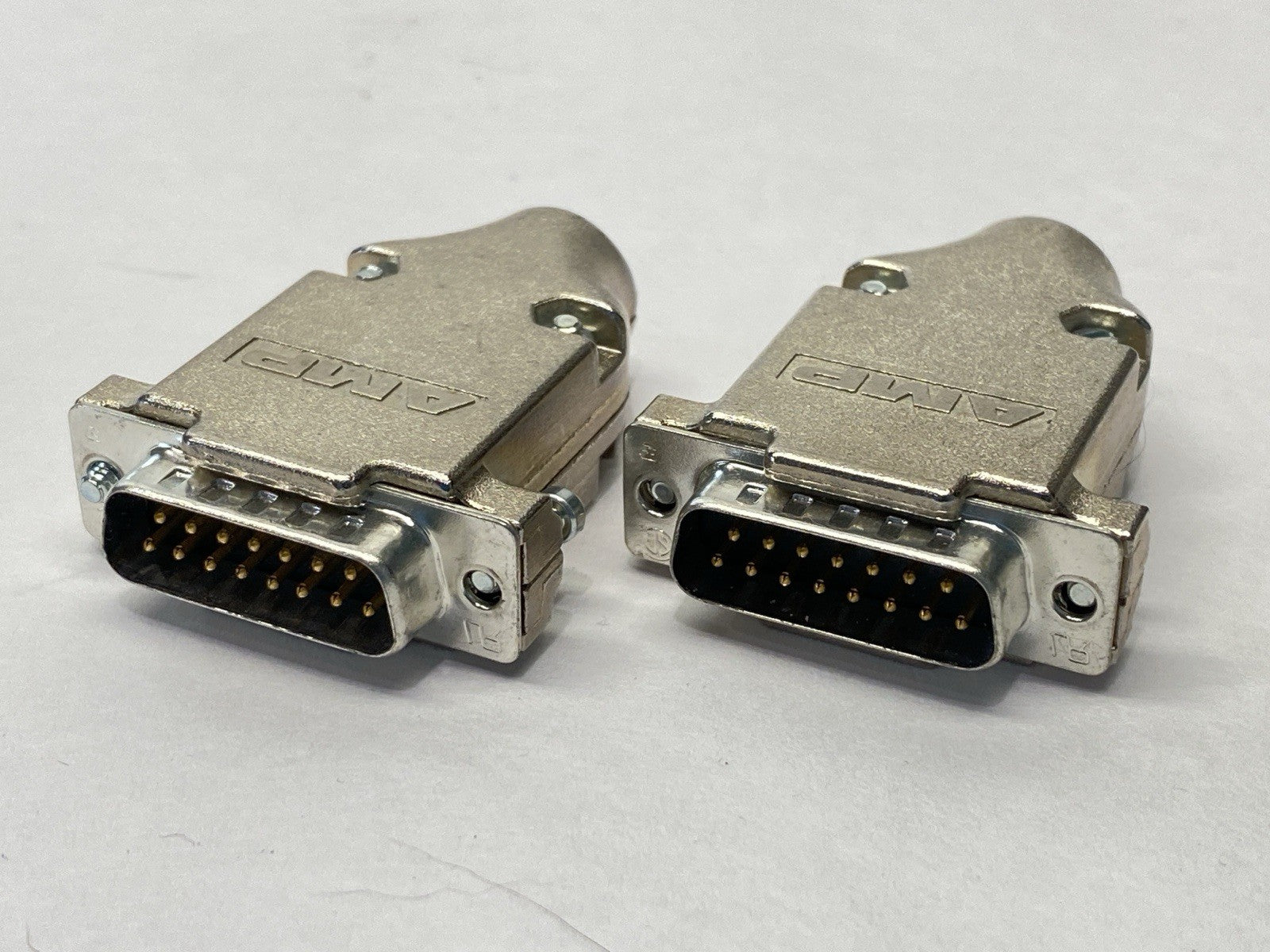749806-8 | TE Connectivity AMP D-Sub Connector 15-Position LOT OF 2 - New – Open box - Maverick Industrial Sales