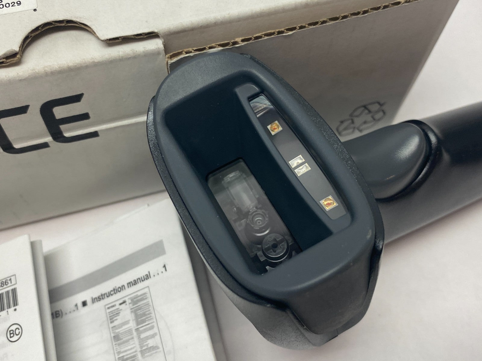Keyence HR-100B Handheld Code Reader, Standard, Wireless - Maverick Industrial Sales