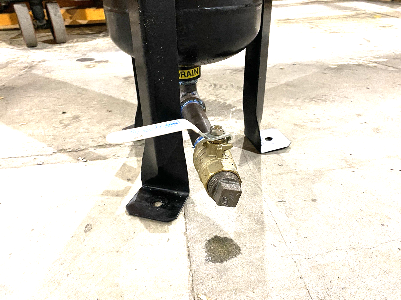8-30-3F-2-150-CBSPB | Rosedale Products Carbon Steel Filter Housing Style 2 Size 2 - Used - Maverick Industrial Sales