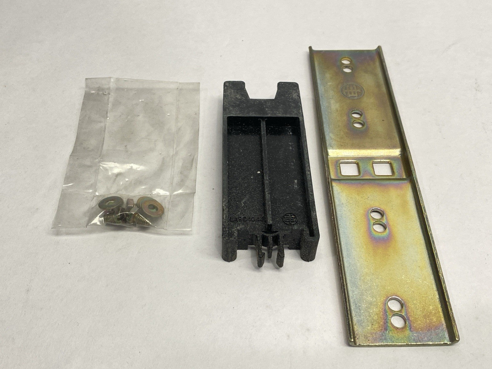 Telemecanique LA9D0902 Inversing Block Mechanical Interlock Kit - Maverick Industrial Sales