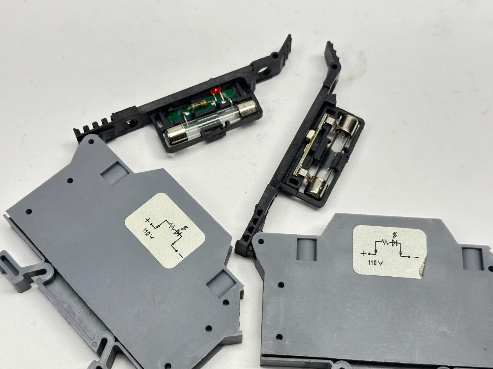 Morsettitalia S10H Euro S10-5H Fuse Holder DIN Rail Mount 30A 750V LOT OF 2 - Maverick Industrial Sales