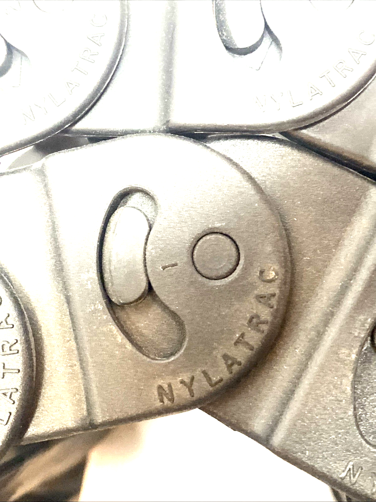 Nylatrac E-Chain Carrier 29.5"x4.5" 21 Links - Maverick Industrial Sales