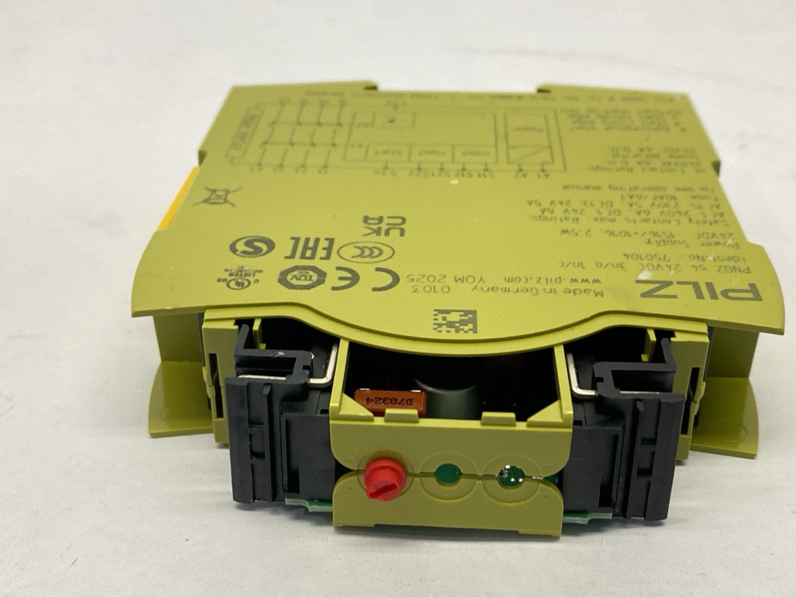 Pilz PNOZ s4 24VDC 3n/o 1n/c Standalone Sigma Safety Relay 750104 NO COVER - Maverick Industrial Sales
