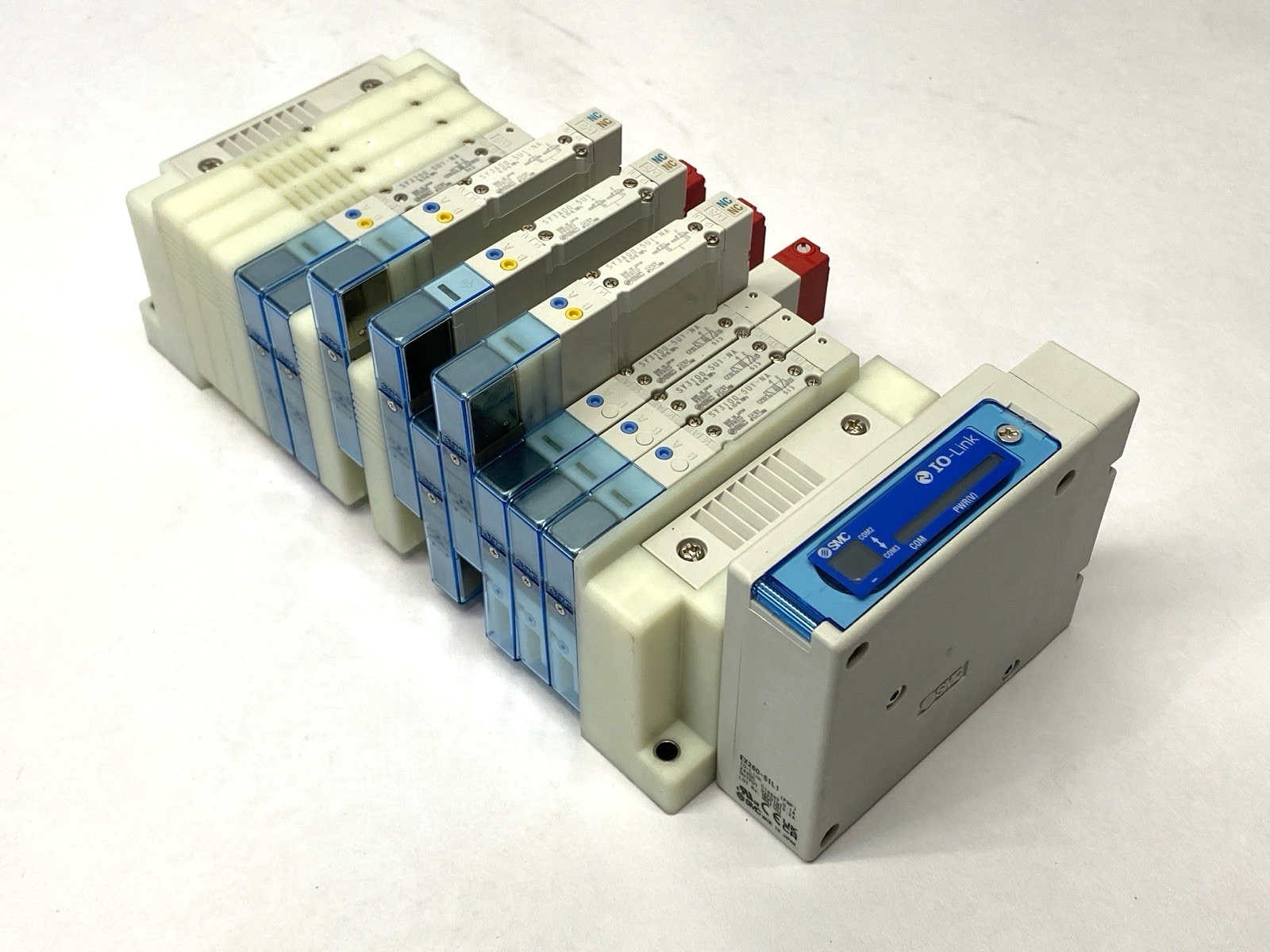 SMC SS5Y3-60-14B Pneumatic Manifold Assembly w/ EX260-SIL1 IO-Link M12 Connector - Maverick Industrial Sales