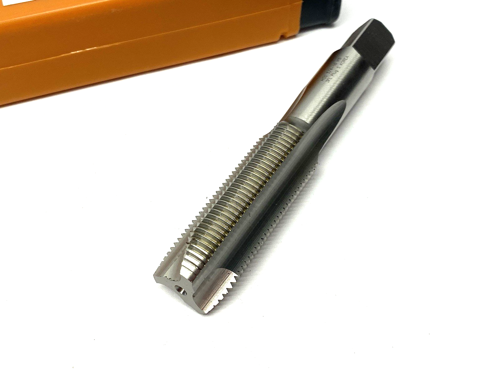 41113499 | Hertel Spiral Point Tap: 3/4-16 UNF, 3 Flutes, Plug Chamfer, 3B Class - New – Open box - Maverick Industrial Sales
