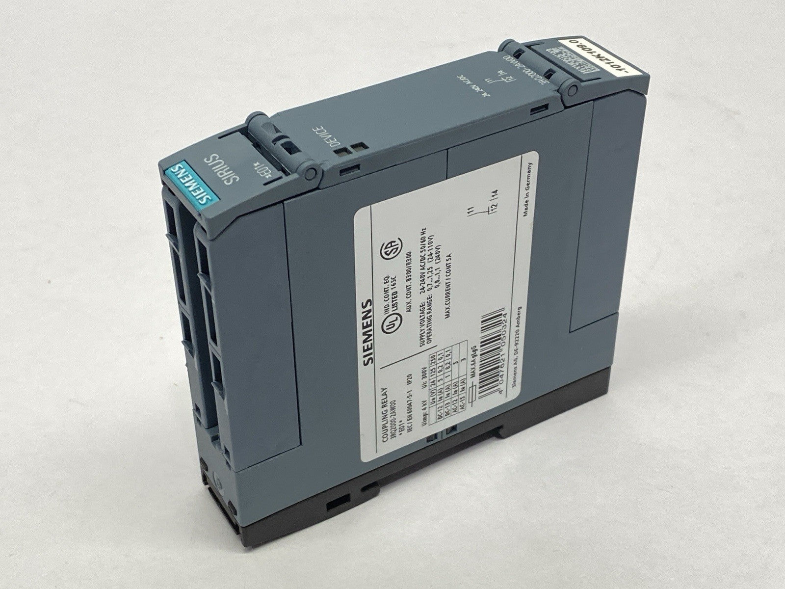 Siemens 3RQ2000-2AW00 SIRIUS Coupling Relay 24-240V - Maverick Industrial Sales