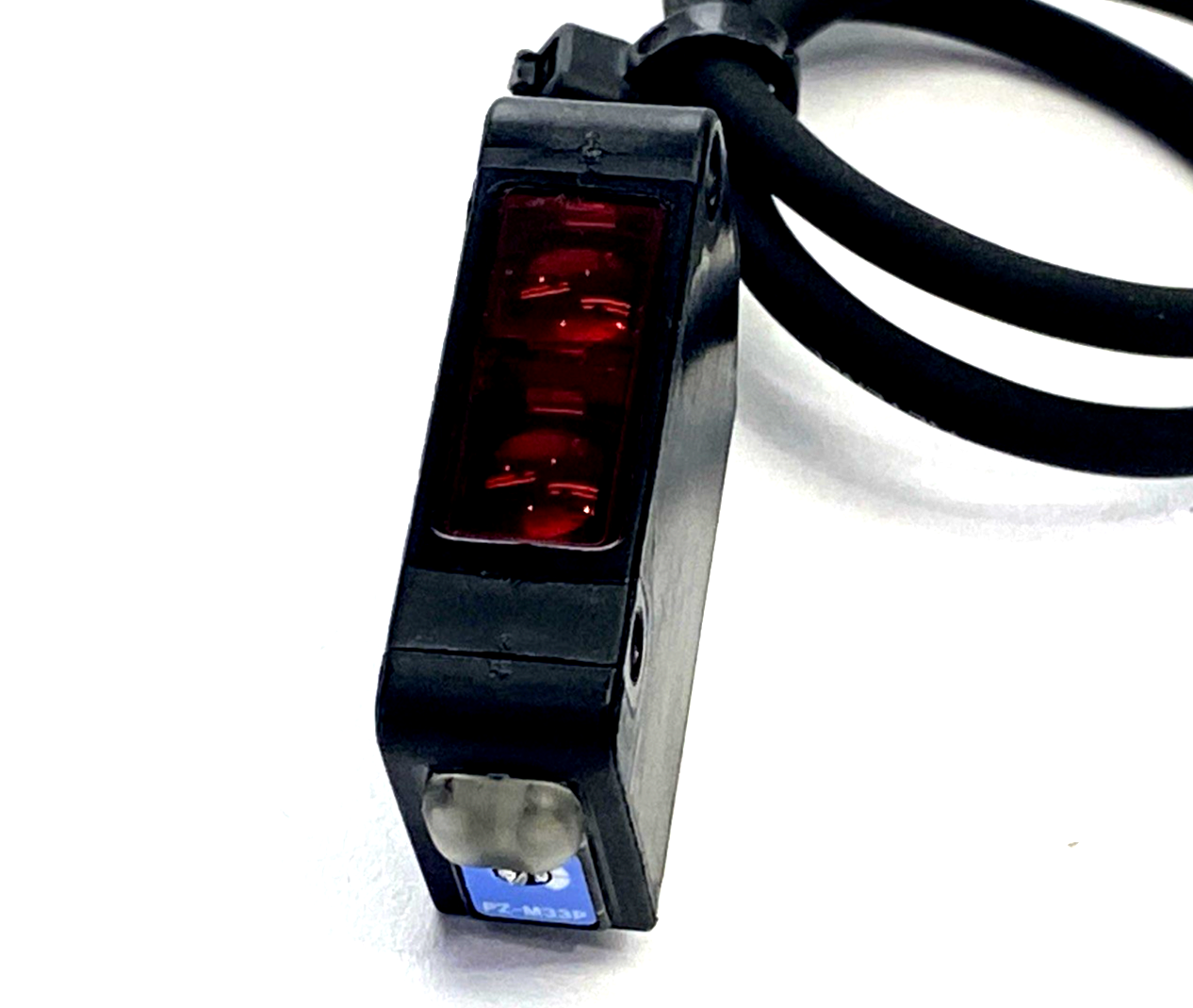PZ-M33P | Keyence Photoelectric Sensor, Built-In Amplifier 12-24VDC - Used - Maverick Industrial Sales