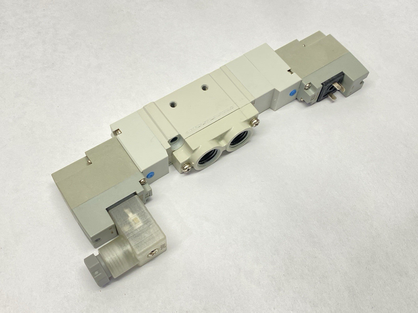 SY7420-5DZ-02T | SMC Pneumatic Solenoid Valve 3-Position 1/4" NPT - New Other - Maverick Industrial Sales