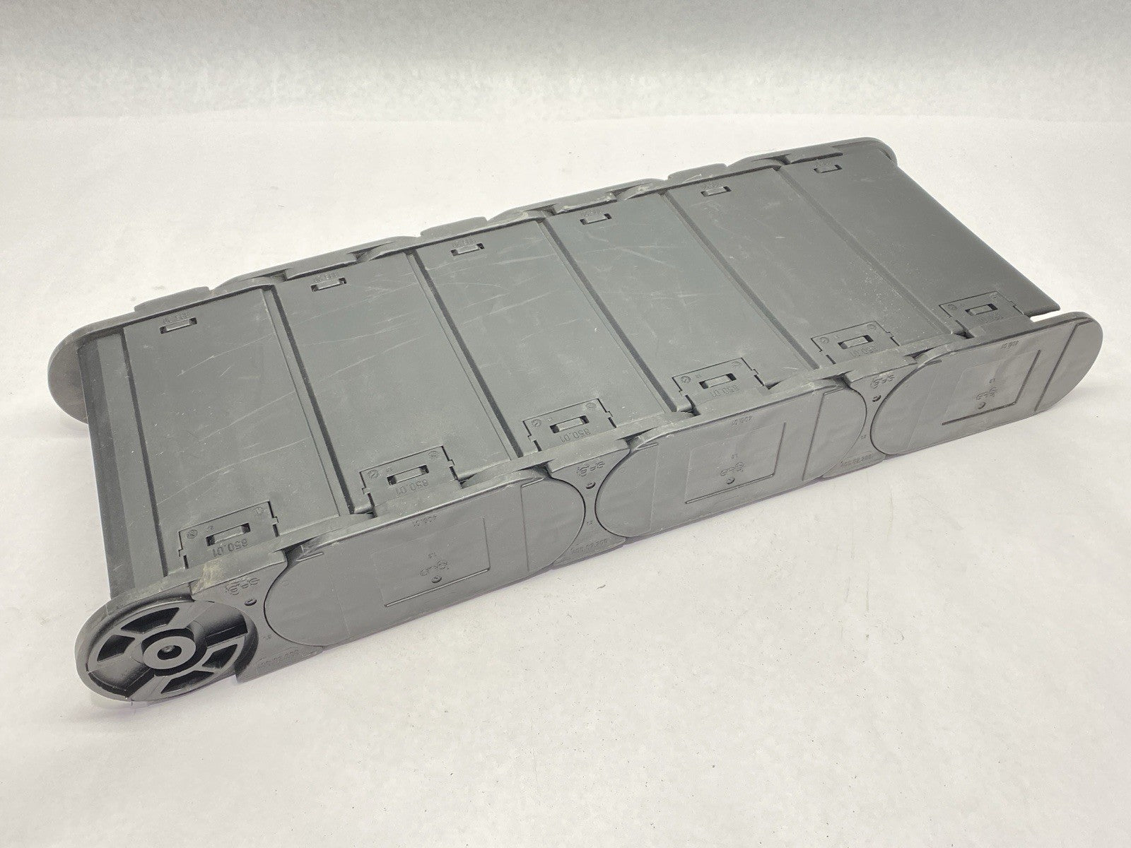 400.01 400.02.200 | Igus Energy Chain Cable Carrier 6 Links - Used - Maverick Industrial Sales